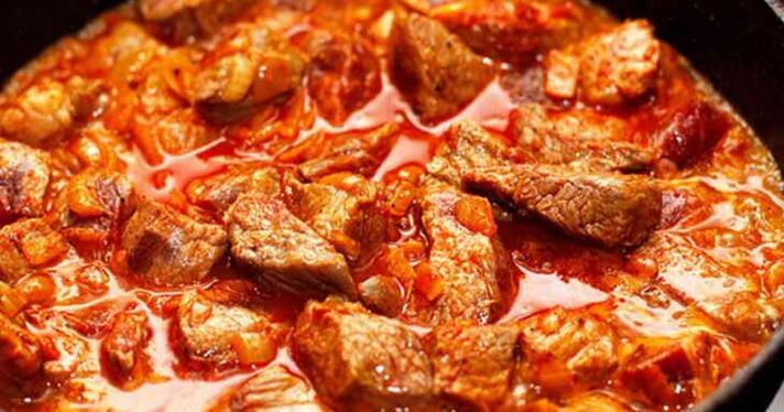 Rindereintopf auf einer Proteindiät