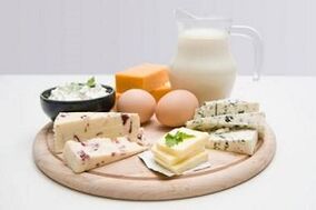 Eier, fettarme Milchprodukte und fermentierte Milchprodukte für eine proteinreiche Ernährung